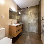 Villa Oliveiral With River View, Heated Pool & Jacuzzi