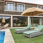 Villa Oliveiral With River View, Heated Pool & Jacuzzi