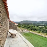 Oliveiral With River View, Heated Pool & Jacuzzi Vila Nova de Cerveira