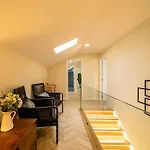 Villa Oliveiral With River View, Heated Pool & Jacuzzi