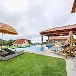 Oliveiral With River View, Heated Pool & Jacuzzi Villa Vila Nova de Cerveira