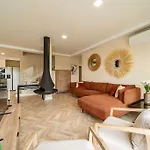 Villa Oliveiral With River View, Heated Pool & Jacuzzi Vila Nova de Cerveira