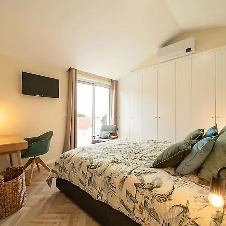 Villa Oliveiral With River View, Heated Pool & Jacuzzi