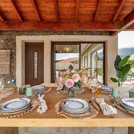 Oliveiral With River View, Heated Pool & Jacuzzi
