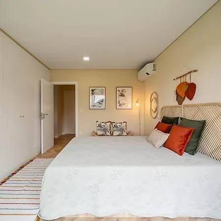 Oliveiral Countryside With River View Villa *