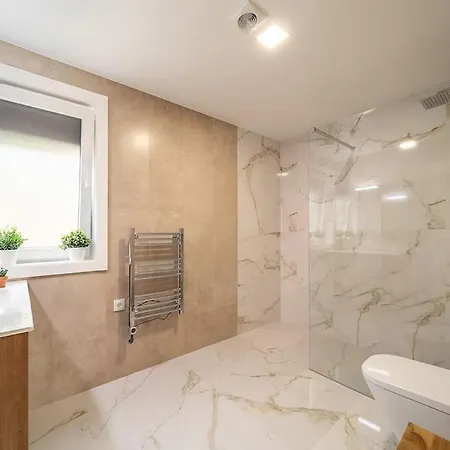 Oliveiral With River View, Heated Pool & Jacuzzi