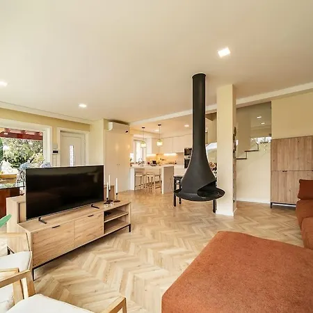 Oliveiral With River View, Heated Pool & Jacuzzi Vila Nova de Cerveira