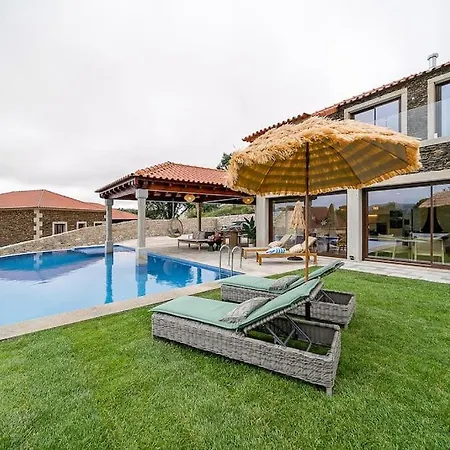 Oliveiral Countryside With River View Villa *