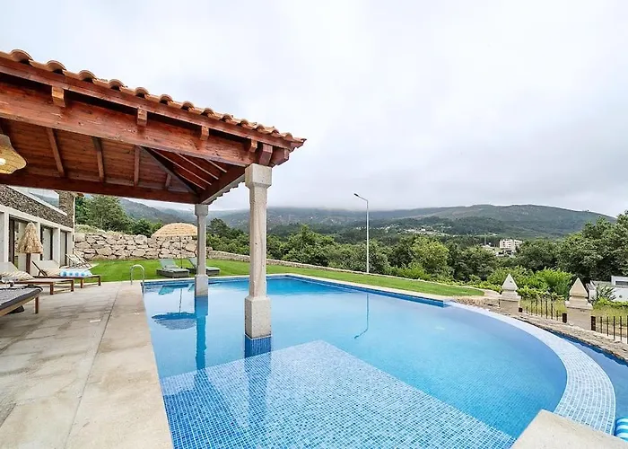 Oliveiral Countryside With River View Villa