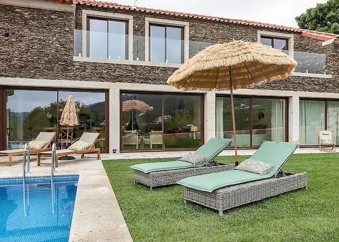 Villa Oliveiral Countryside With River View