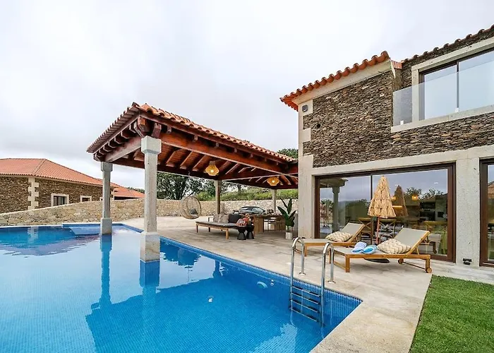 Villa Oliveiral Countryside With River View *